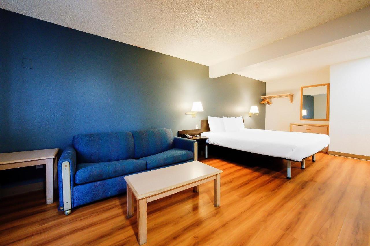 Oyo Or, Downtown Hotel
