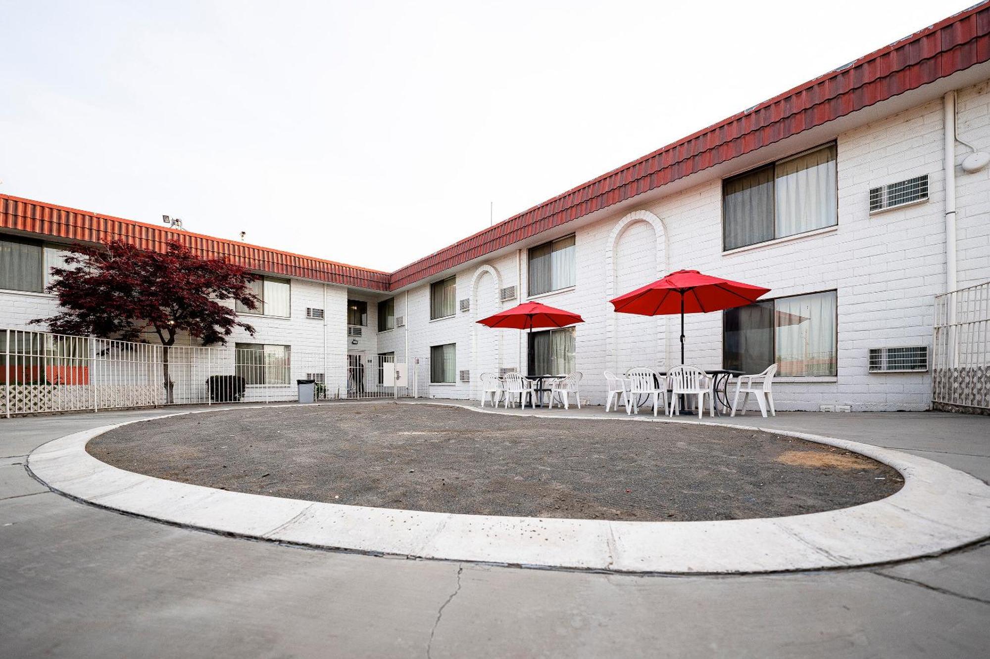 Oyo Or, Downtown Hotel 2*
