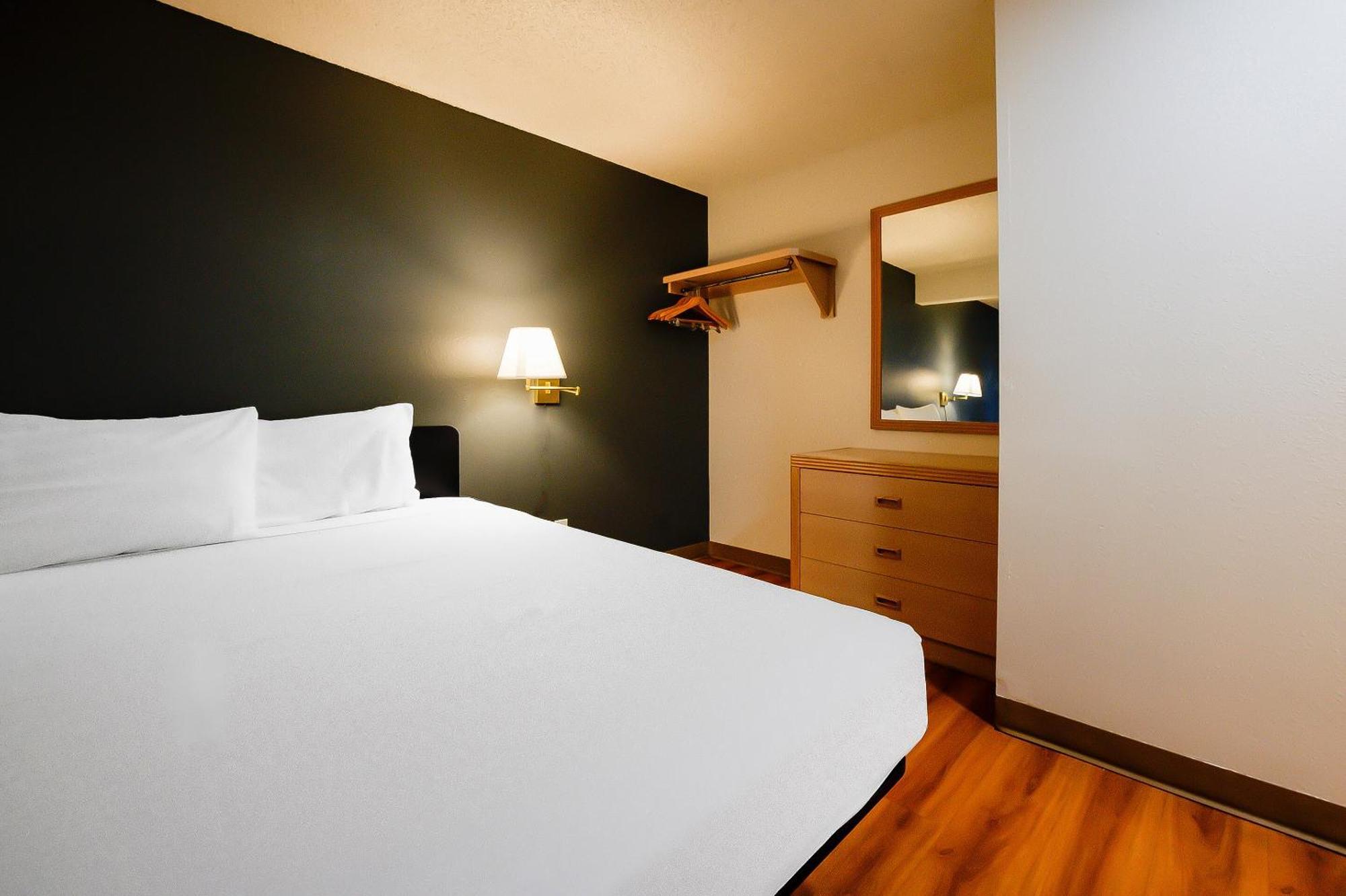 Oyo Or, Downtown Hotel